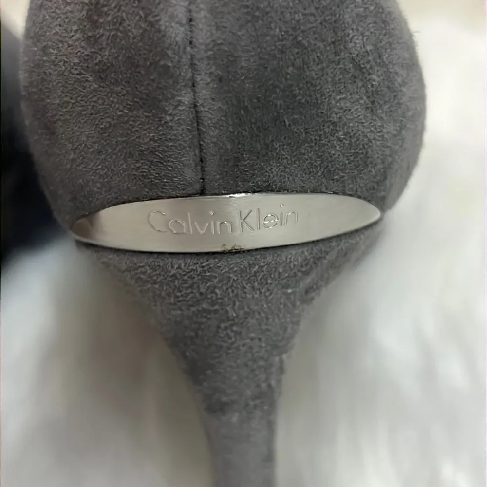 Calvin Klein grey‎ Jozie heeled booties Size 9.5 Bin 15